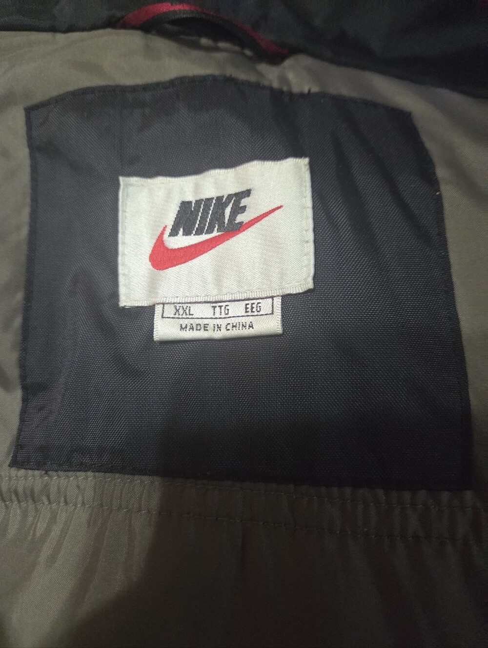 Nike Insulated Long Coat. Mens XXL. Like New Meeds A Gpod Wash. $ 100.00 - Picture 7 of 7
